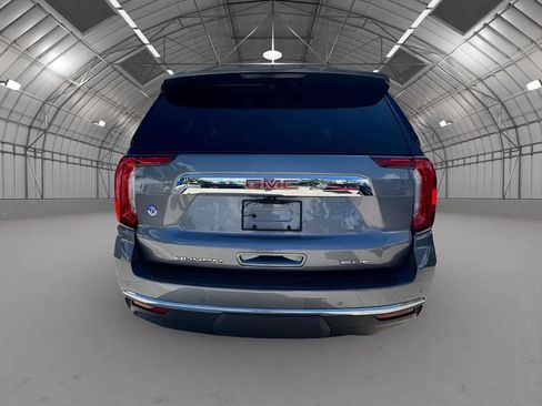 Used 2022 GMC Yukon SLT w/ SLT Premium Package AWD/4WD image 6