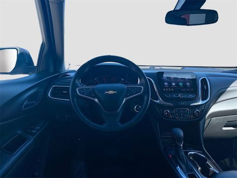 Used 2022 Chevrolet Equinox Premier image 22