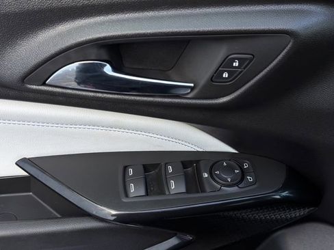 Used 2024 Chevrolet Trax LT w/ LT Convenience Package image 22