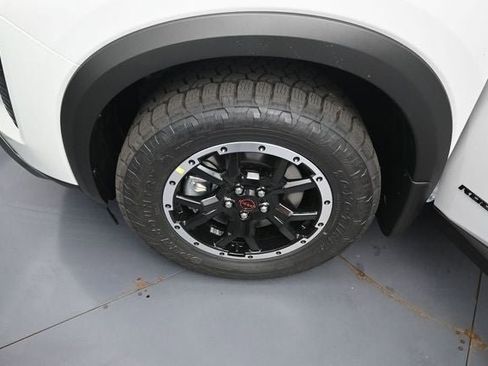 New 2026 Nissan Pathfinder Rock Creek AWD/4WD image 38