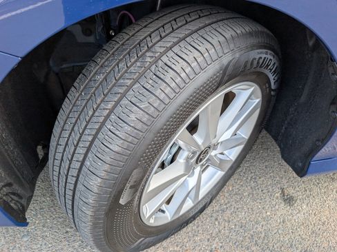 Used 2026 Toyota Camry LE FWD image 21
