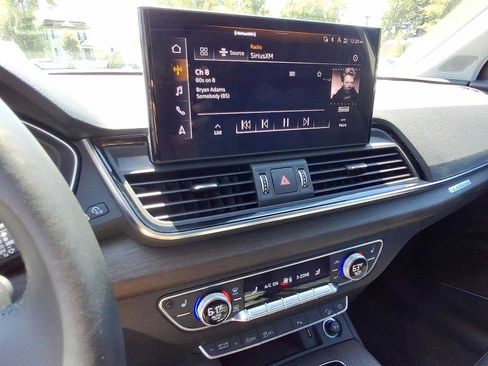 Used 2023 Audi Q5 2.0T Premium Plus w/ Premium Plus Package AWD/4WD image 20
