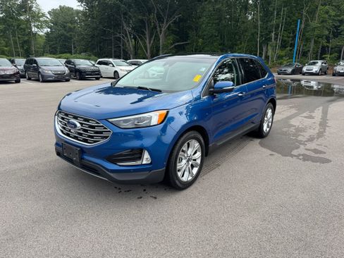 Used 2020 Ford Edge Titanium w/ Equipment Group 301A AWD/4WD image 5