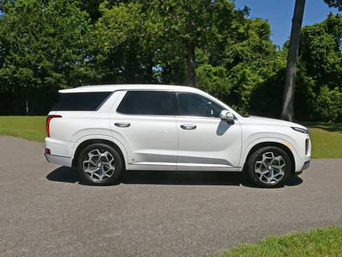 Used 2022 Hyundai Palisade Calligraphy FWD image 5