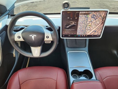 Used 2023 Tesla Model Y Performance AWD/4WD image 35