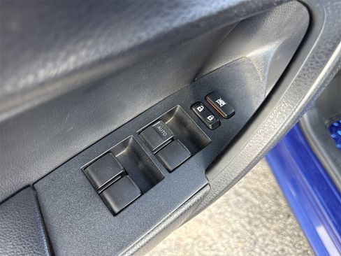 Used 2014 Toyota Corolla L image 14