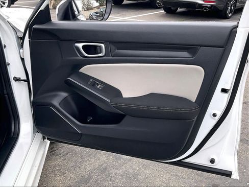 Used 2023 Honda Civic LX image 25