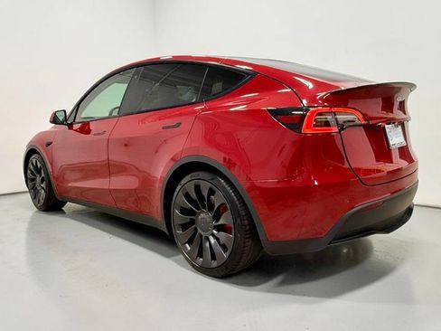 Used 2022 Tesla Model Y Performance AWD/4WD image 18