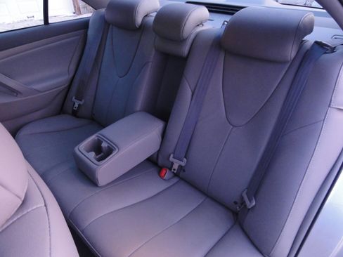 Used 2009 Toyota Camry Hybrid image 16