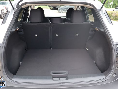 Used 2025 Nissan Kicks SV FWD image 27