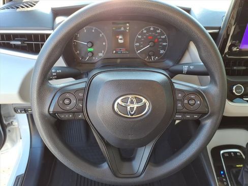 Certified 2024 Toyota Corolla LE image 27