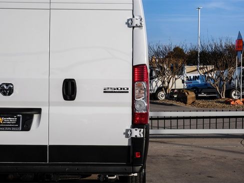 Used 2024 RAM ProMaster 2500 w/ Quick Order Package 22G SLT image 41