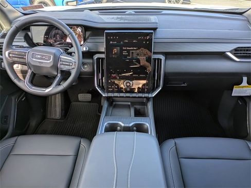 Used 2024 GMC Sierra 3500 AT4 w/ AT4 Premium Plus Package image 19