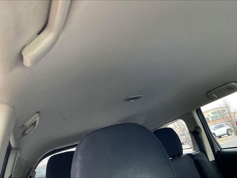 Used 2019 Mitsubishi Outlander ES image 25