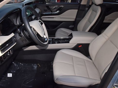 New 2026 Lincoln Corsair Reserve image 13