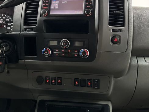 Used 2015 Nissan NV 3500 SL w/ Technology Package RWD image 22