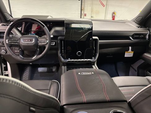 New 2026 GMC Yukon AT4 Ultimate AWD/4WD image 36