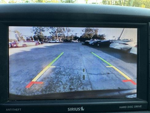 Used 2017 Dodge Grand Caravan SE image 18