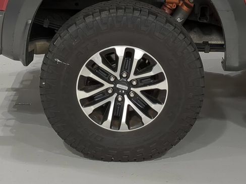 Used 2019 Ford F150 Raptor AWD/4WD image 7