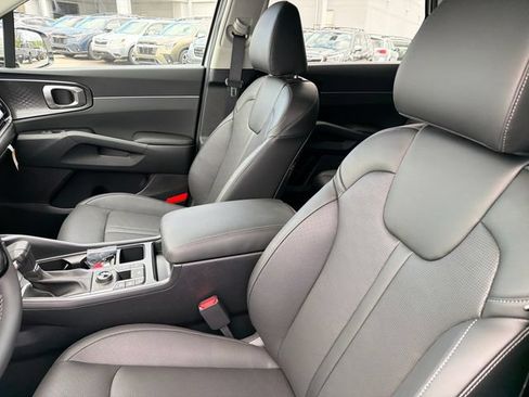 New 2026 Kia Sorento EX AWD/4WD image 17