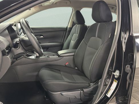Used 2025 Nissan Sentra SV FWD image 16