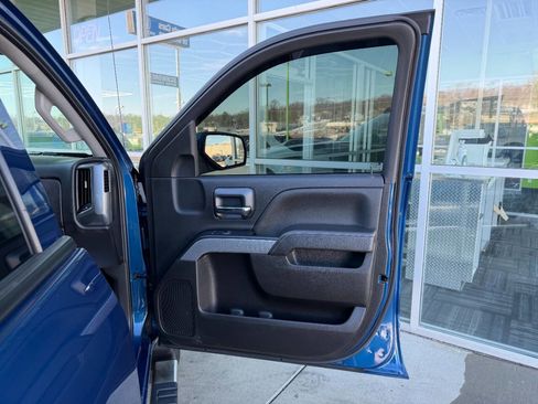 Used 2017 Chevrolet Silverado 1500 LT w/ All Star Edition image 51
