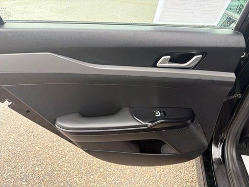 Used 2022 Kia K5 LXS FWD image 14