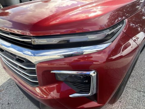 Used 2026 Chevrolet Traverse LT w/ Driver Confidence Package FWD image 8