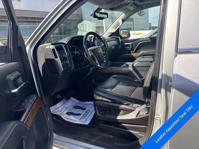 Used 2018 Chevrolet Silverado 1500 LTZ w/ Sport Package AWD/4WD image 13