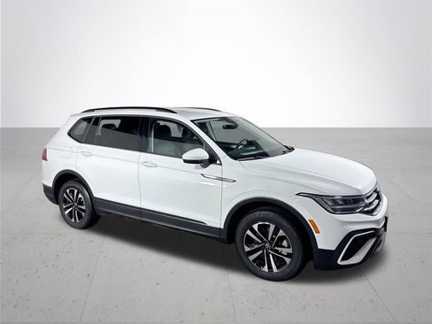 Certified 2023 Volkswagen Tiguan S image 5
