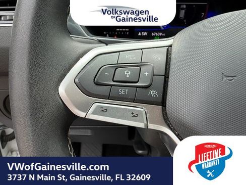Certified 2022 Volkswagen Tiguan SE FWD image 21