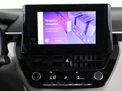 Used 2024 Toyota Corolla LE image 7