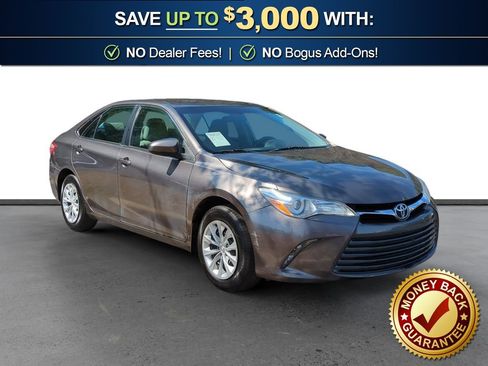 Used 2017 Toyota Camry LE FWD image 10