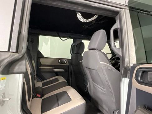 Used 2023 Ford Bronco Wildtrak AWD/4WD image 23
