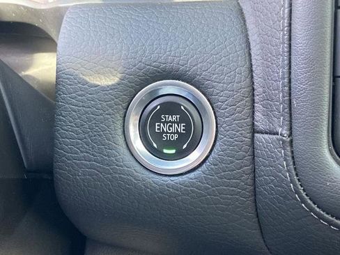 Certified 2021 GMC Yukon Denali w/ Denali Premium Package image 13