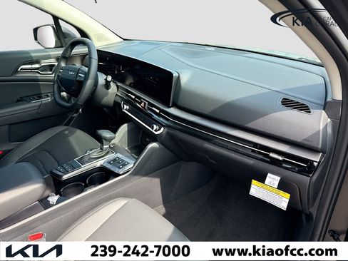 New 2026 Kia Sportage SX image 14