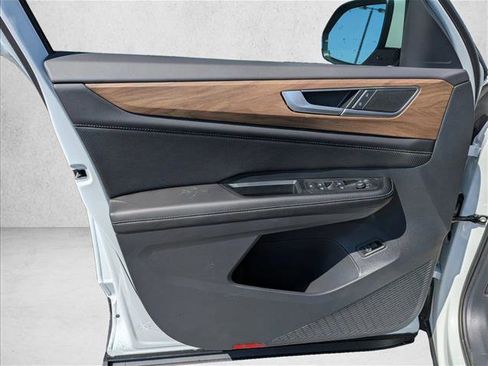 New 2026 Volkswagen Atlas SE FWD image 22