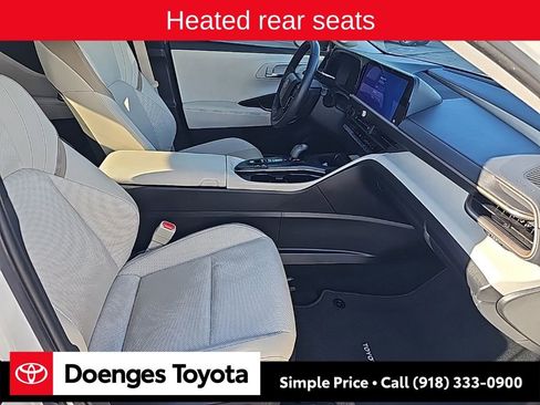 Used 2023 Toyota Crown Limited image 20