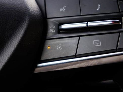 Used 2025 Chevrolet Equinox LT AWD/4WD image 27