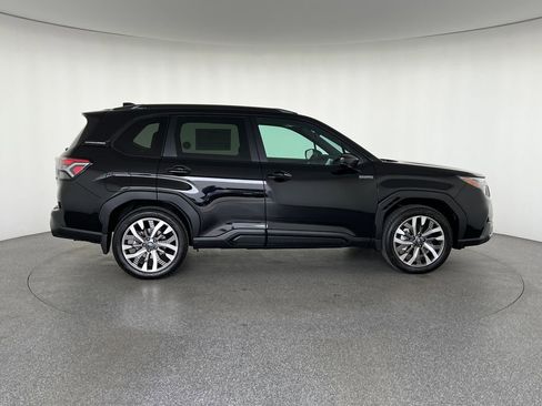 New 2026 Subaru Forester Touring AWD/4WD image 2