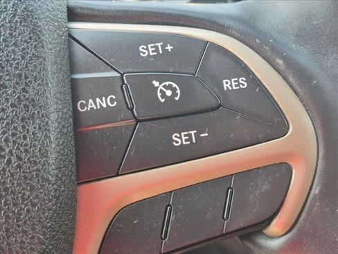 Used 2017 Jeep Cherokee High Altitude AWD/4WD image 16