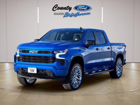 Used 2023 Chevrolet Silverado 1500 RST w/ LPO, Dark Essentials Package AWD/4WD image 2