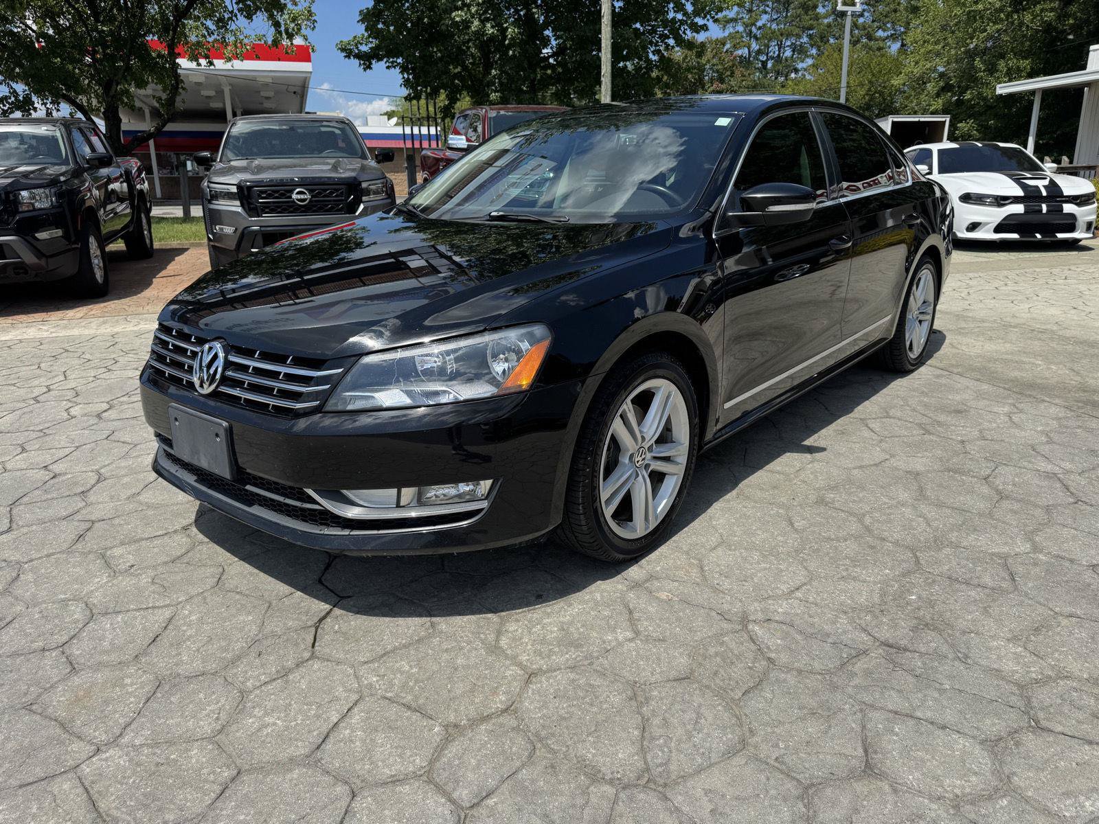 Used 2014 Volkswagen Passat TDI SE FWD image 9