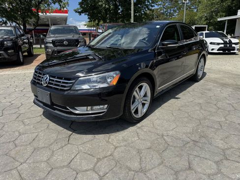 Used 2014 Volkswagen Passat TDI SE FWD image 9