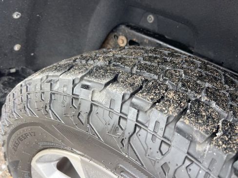 Used 2017 Chevrolet Colorado Z71 image 24