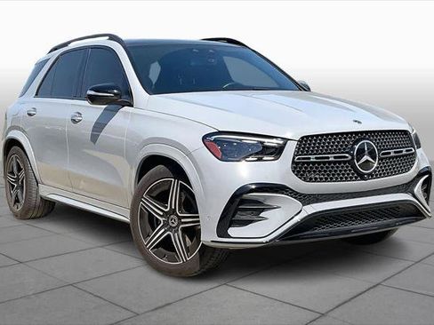Used 2024 Mercedes-Benz GLE 580 4MATIC image 3