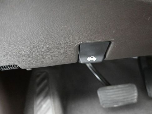 Used 2021 GMC Sierra 1500 SLE image 13