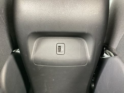 Used 2025 Nissan Sentra SV FWD image 27