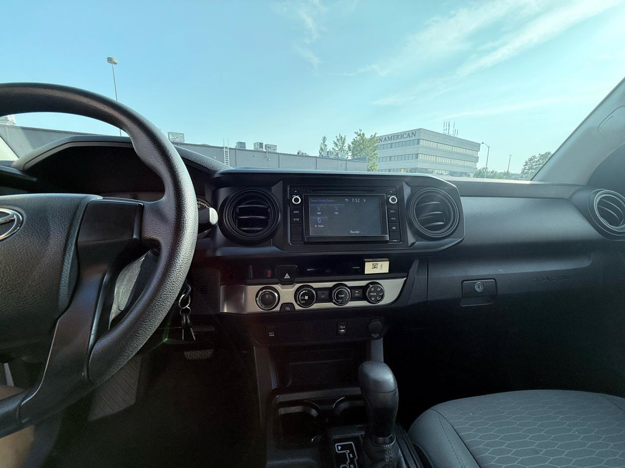 Used 2017 Toyota Tacoma SR AWD/4WD image 15