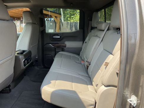 Used 2019 GMC Sierra 1500 SLT w/ SLT Premium Plus Package AWD/4WD image 16